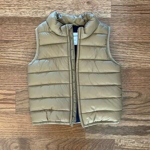 Old Navy Fleece-lined Puffer Vest 18-24M